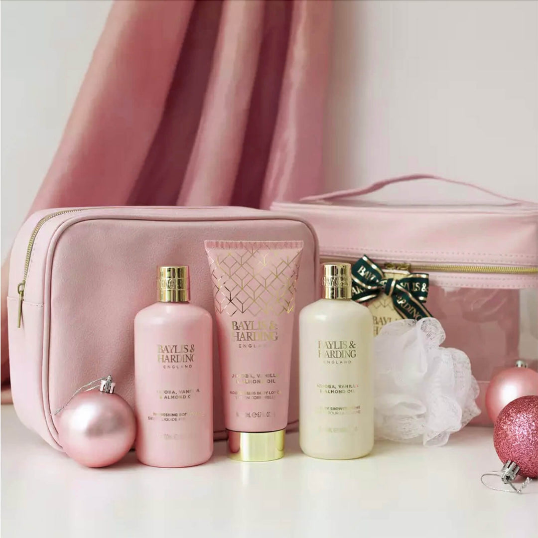 Baylis & Harding Jojoba Vanilla & Almond Pink Travel Bag Set