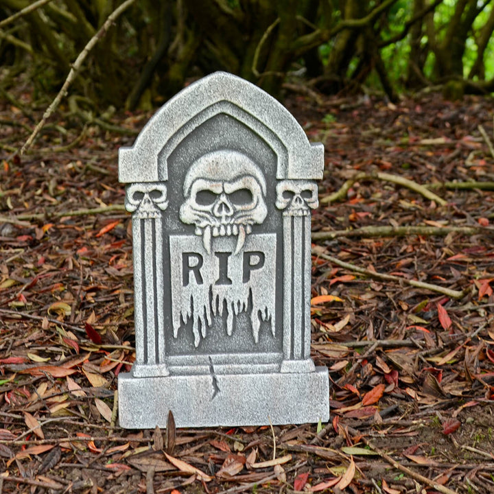 Skull Tombstone RIP Halloween Decoration Graveyard Prop 38cm